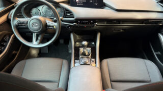 Mazda 3 MY 2025 interni