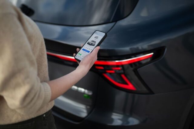 MG suv elettrico app