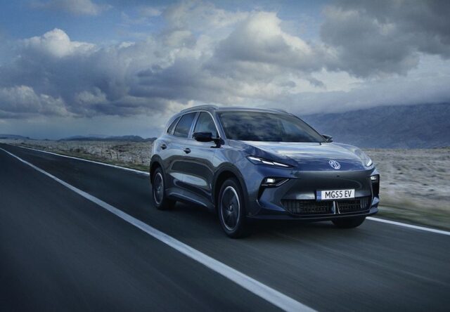 MG suv elettrico frontale