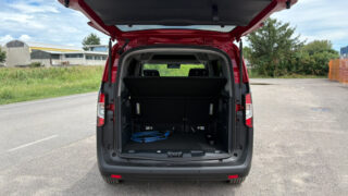 Ford E Tourneo Courier bagagliaio
