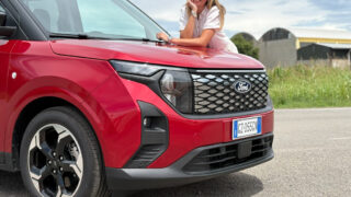 Ford E Tourneo Courier cerchio frontale