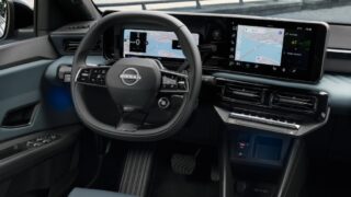 Nissan Micra elettrica plancia