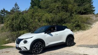 Nissan Juke Full Hybrid lato