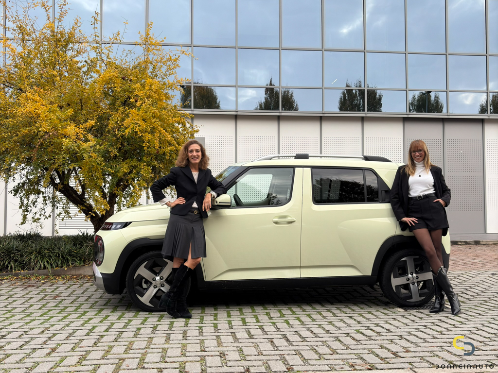 Hyundai Inster lato