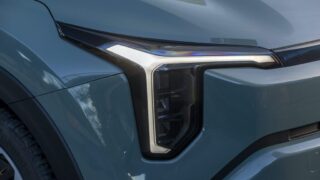 KIA Stonic dettaglio faro anteriore