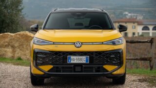Nuova Volkswagen T-Roc frontale
