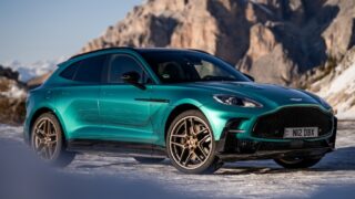 Aston Martin DBXS verde laterale