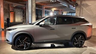 Omoda 7 SHS P laterale