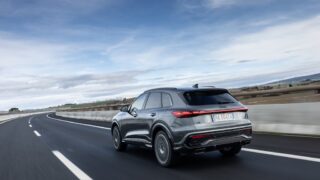 Audi Q5_e-Hybrid 2026 autostrada