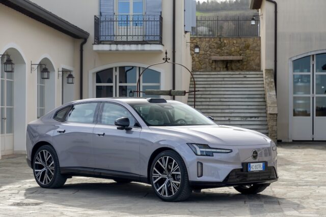 04 Nuova Volvo ES90 Statiche