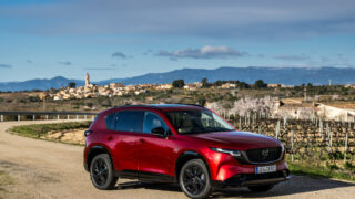 Nuova Mazda CX-5 panorama soul red crystal