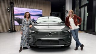 Volvo EX60 copertina