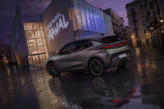 CUPRA Raval quarto