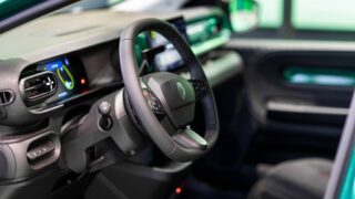 Renault Twingo E-Tech Milano Design Week volante