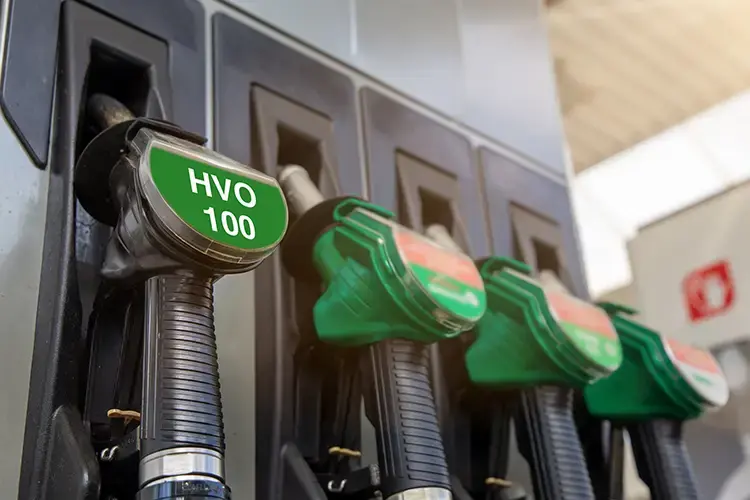 Distributore di gasolio HVO100 per motori diesel compatibili