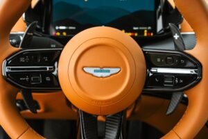 Aston Martin Vantage S clacson