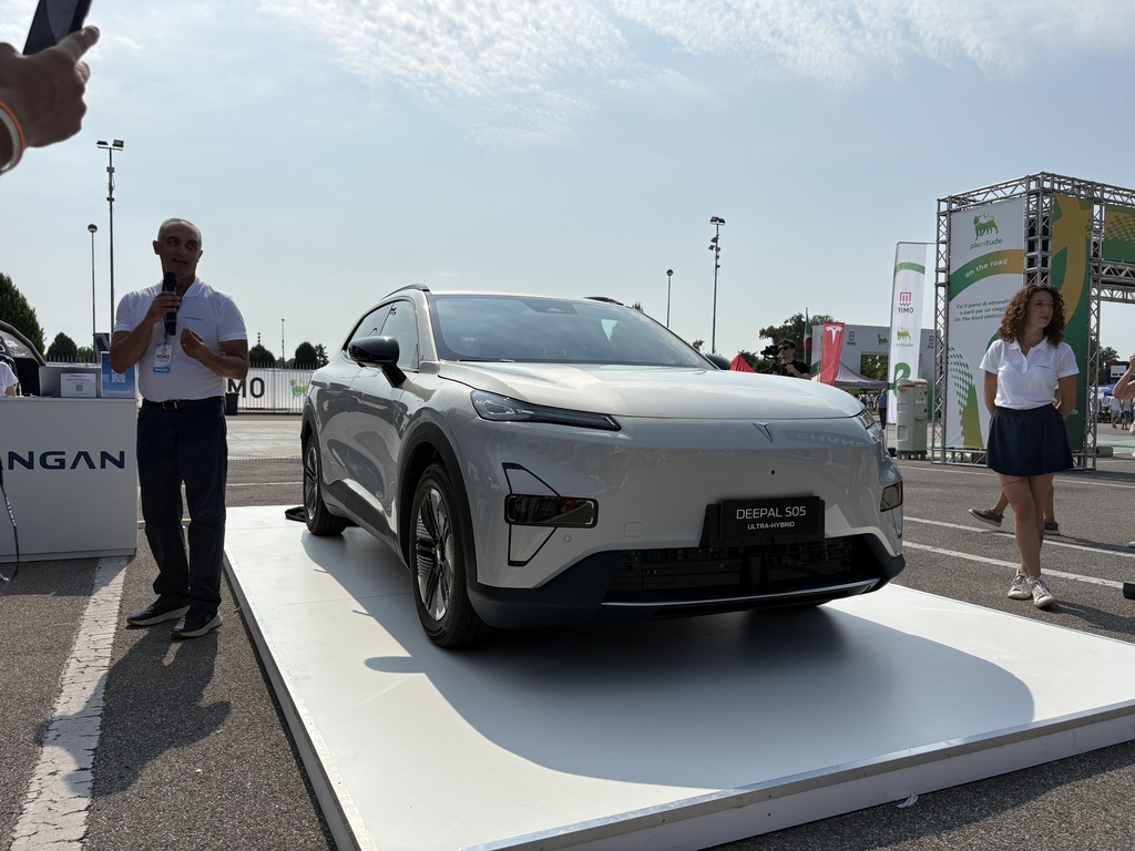 Changan_Deepal_S05_Ultra_Hybrid_presentazione