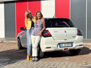 Suzuki Swift Hybrid CVT posteriore donne