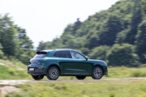 GWM ORA 5 laterale